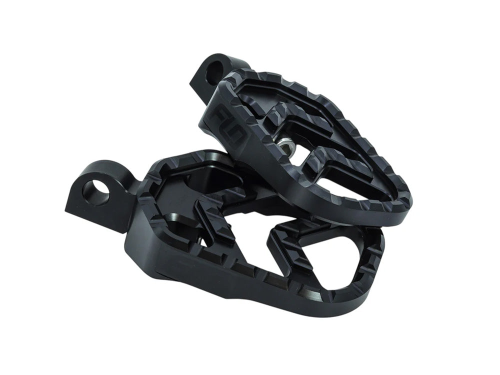 Savage Series Footpegs with HD Male Mount - Black - Flo Motorsports