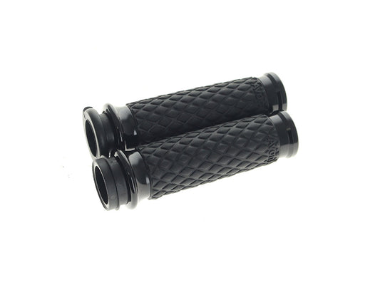 Diamond Contour Handgrips - Black. Fits Big Twin 2008-2024 with Throttle-by-Wire - Avon Grips