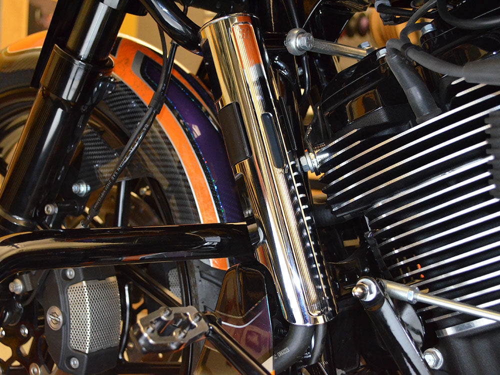 Water Reservoir Cover - Chrome. Fits CVO Touring 2023up & Street Glide & Road Glide 2024up - Kodlin