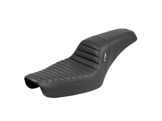 Thrashin X Saddlemen Step-Up Tuck & Roll Dual Seat. Dyna 1996-2003 - Saddlemen Seats