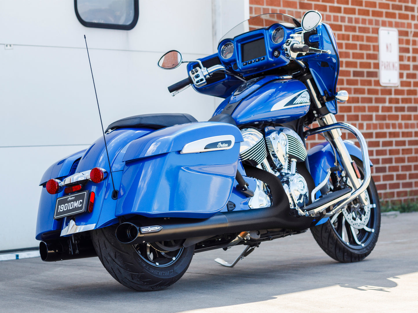 Broadhead 4in. Slip-On Mufflers - Black with Black End Caps. Fits Indian Big Twin 2014up with Hard Saddle Bags. - S&S